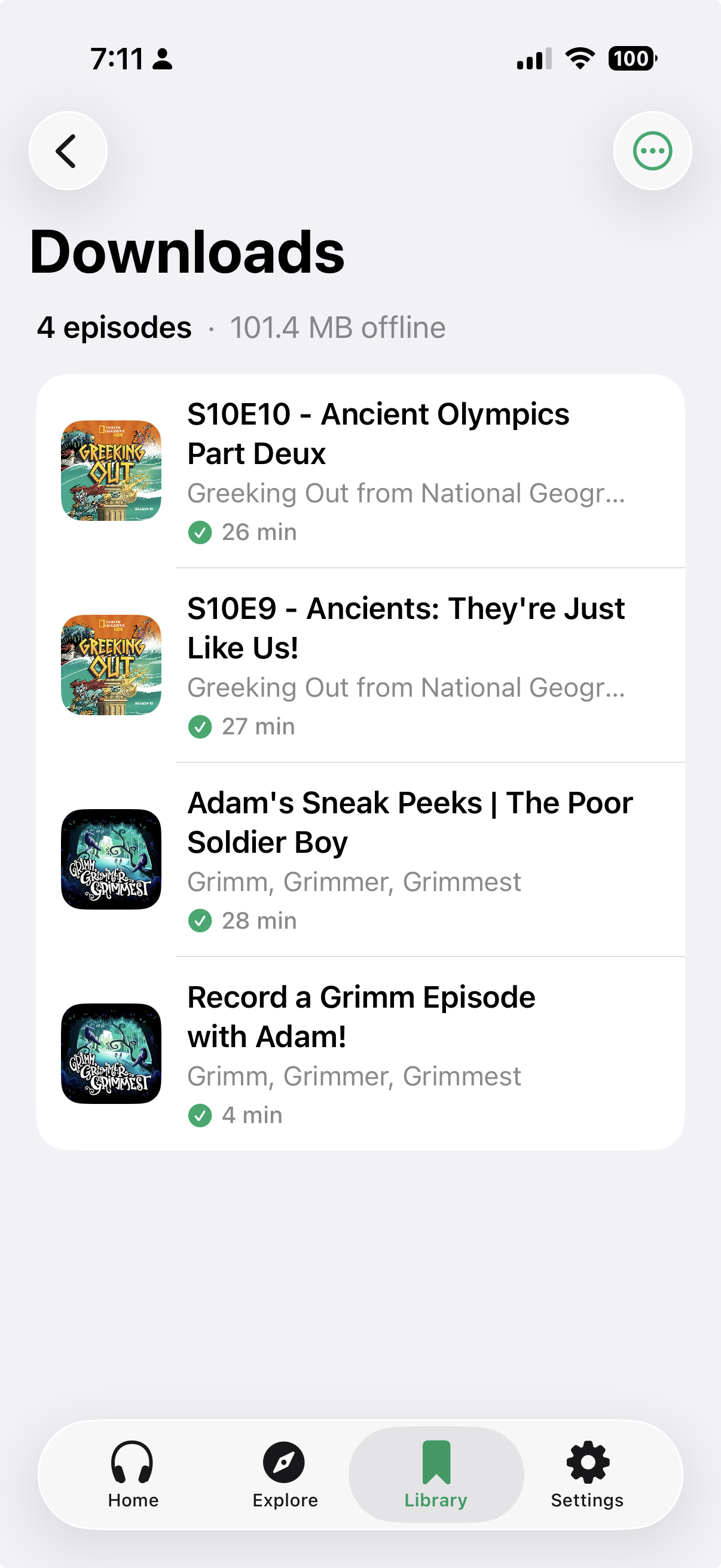 PodFocus Downloads showing four episodes saved offline